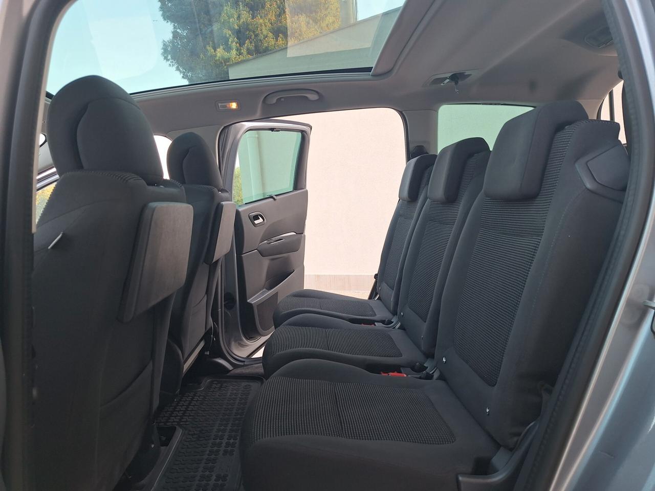 Peugeot 5008 1.6 HDi 115CV"7 POSTI" NAVI TETTO