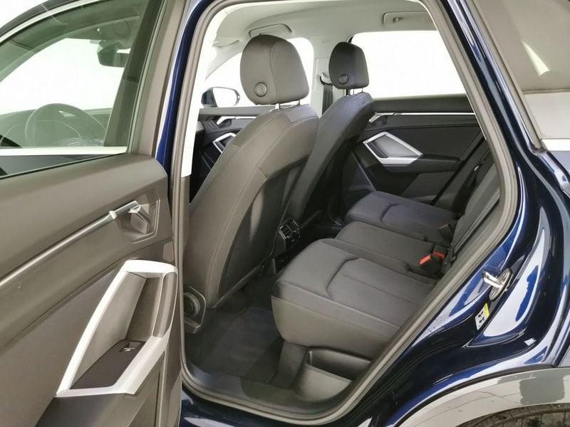 Audi Q3 40 2.0 tdi Business quattro 190cv s-tronic