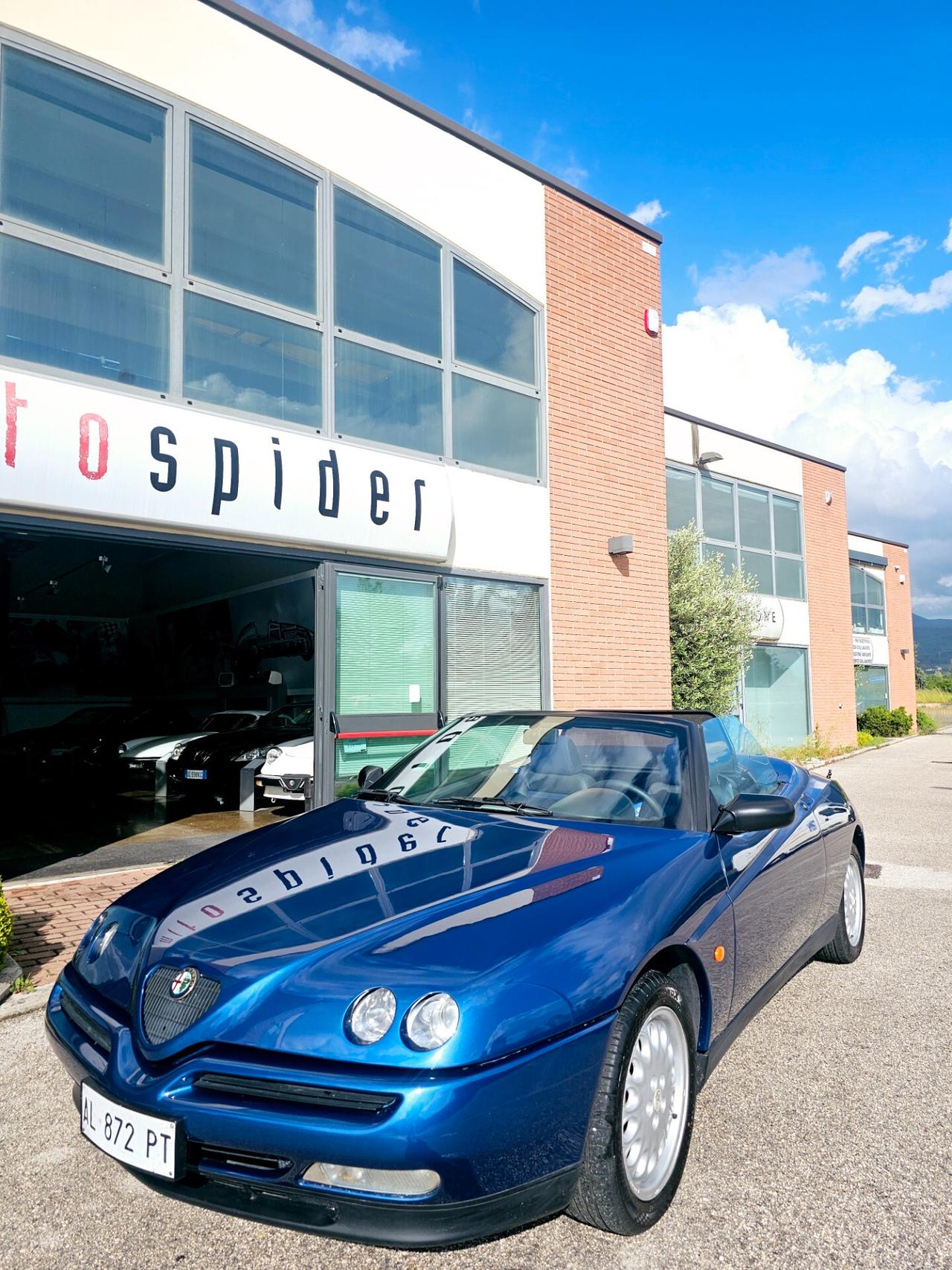 Alfa Romeo GTV Spider 2.0i 16V Twin Spark cat Asi con CRsStupenda