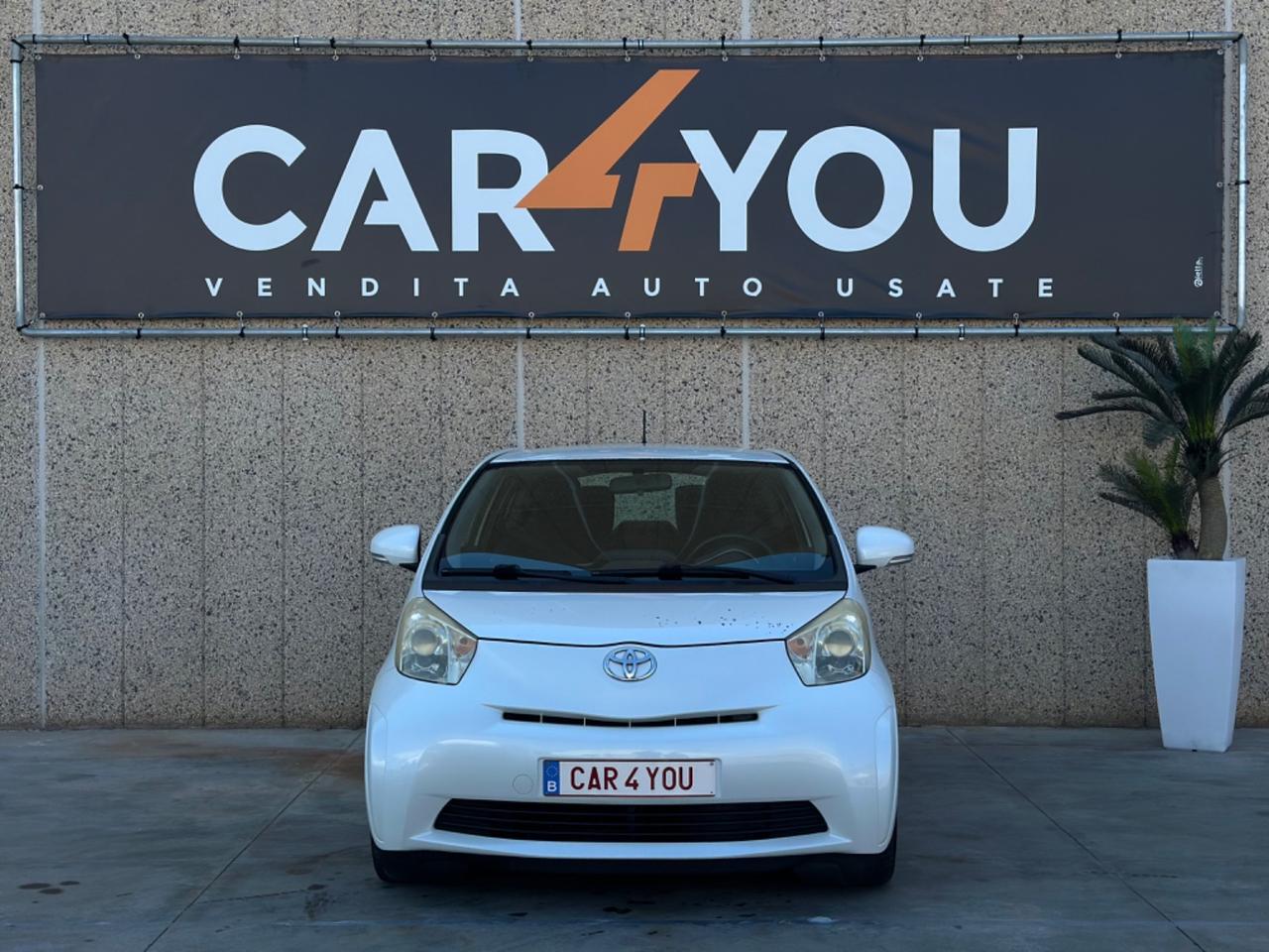 Toyota iQ 1.0