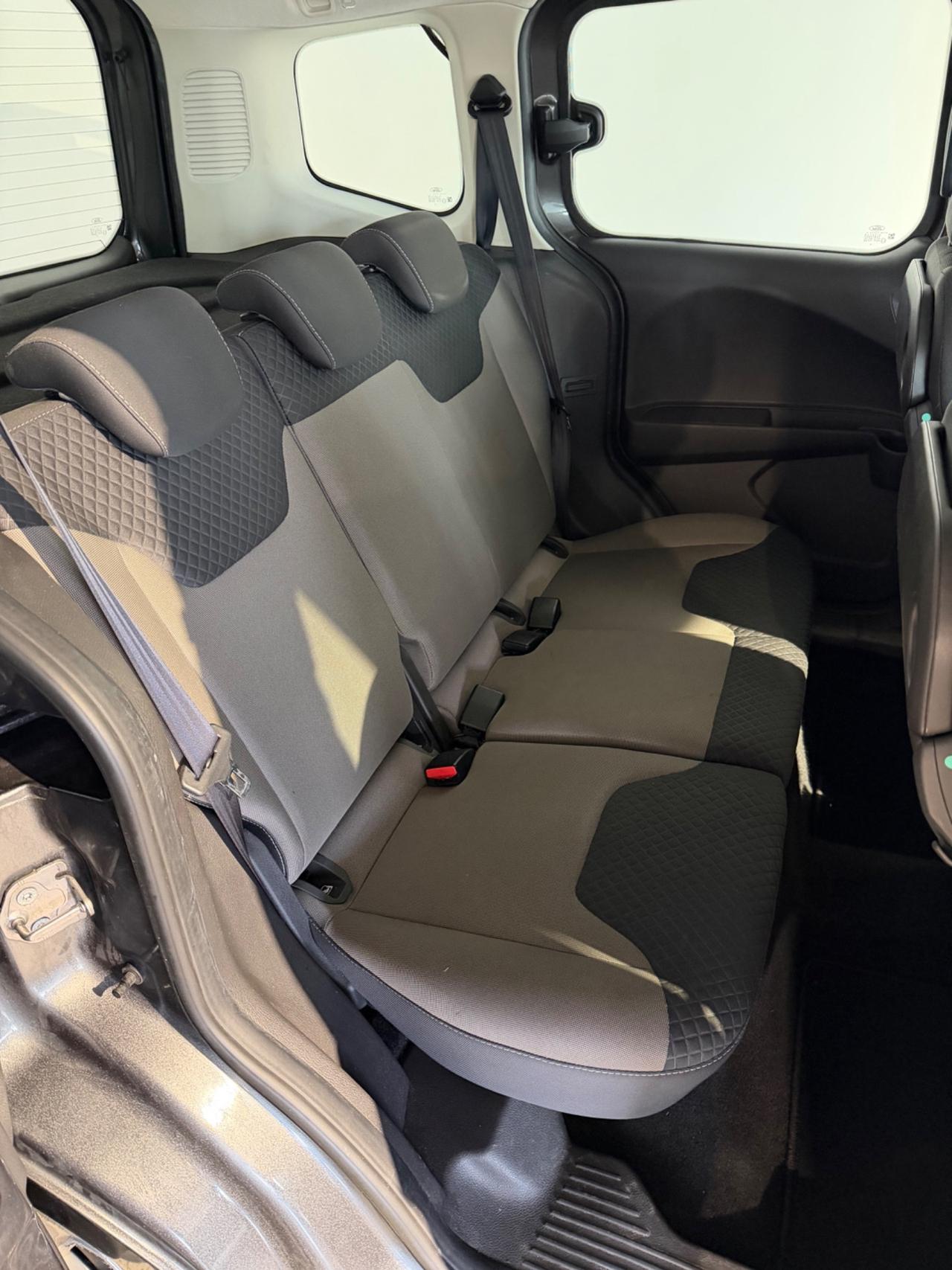 Ford Transit Courier 1.5 TDCi 75CV Van Trend