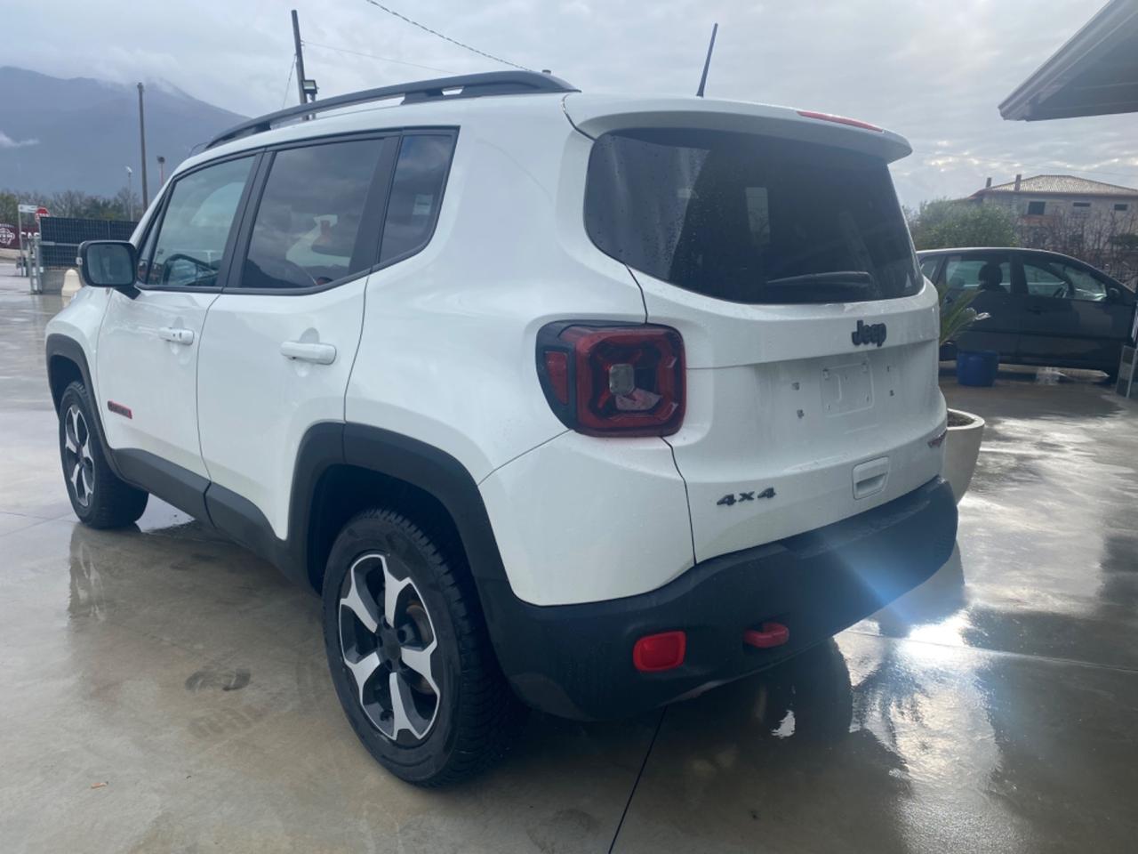 Jeep Renegade 2.0 Mjt 170CV 4WD Active Drive Low Trailhawk