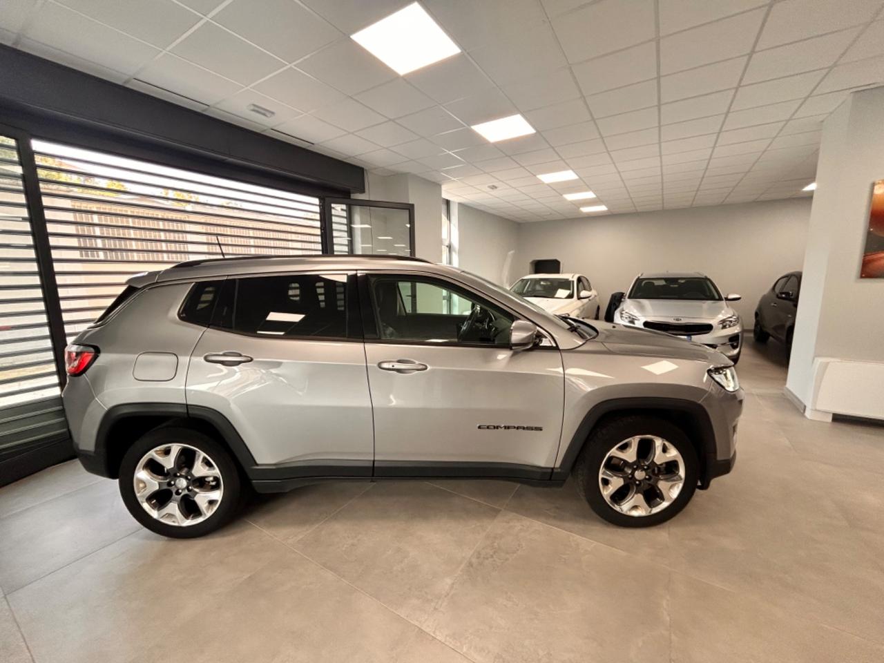 Jeep Compass Limited 1.6 TDI 120cv 2019 km 97000