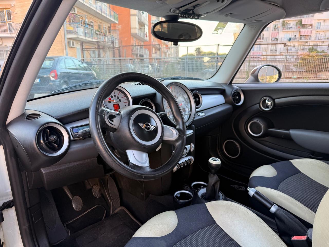 Mini Cooper Restayling 1.6diesel Full Perfett