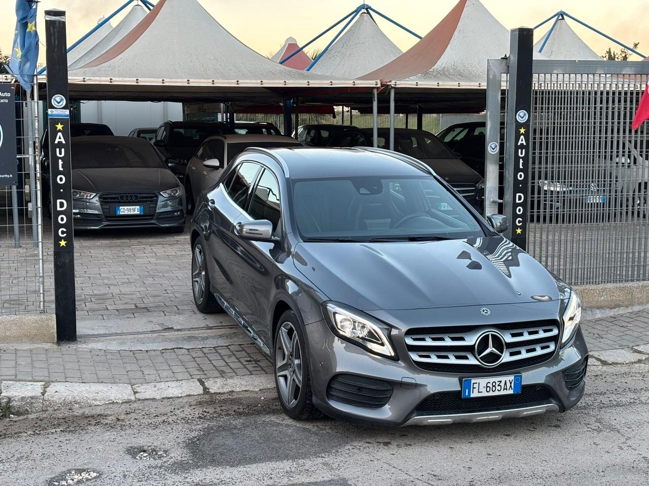 Mercedes-benz GLA 180 d Premium Amg - 2017
