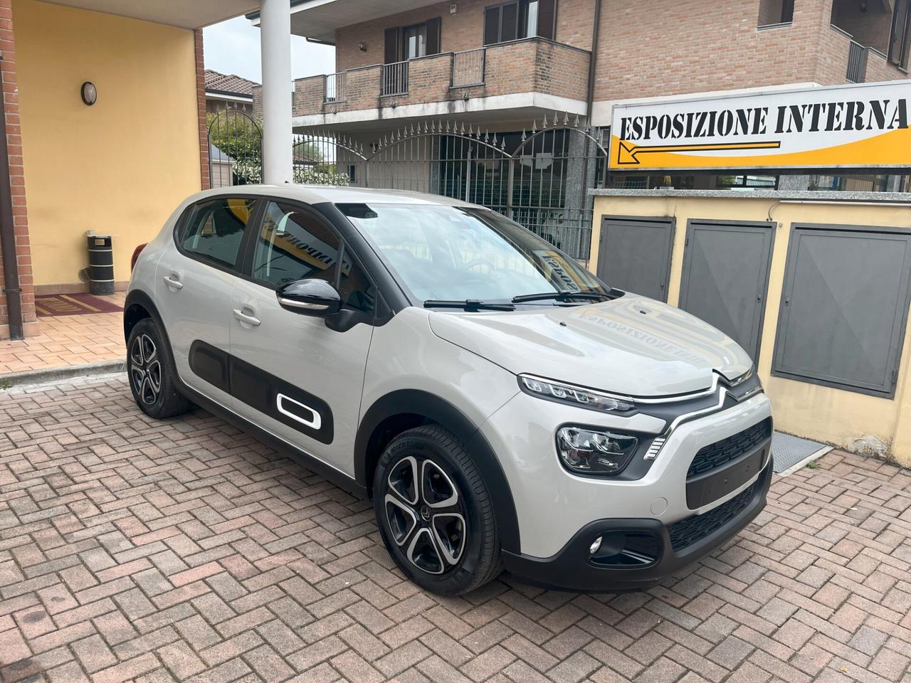 Citroen C3 PureTech 83 S&S Plus - Neopatentati - Navigatore Satellitare - Fari Led - Climatizzatore Automatico