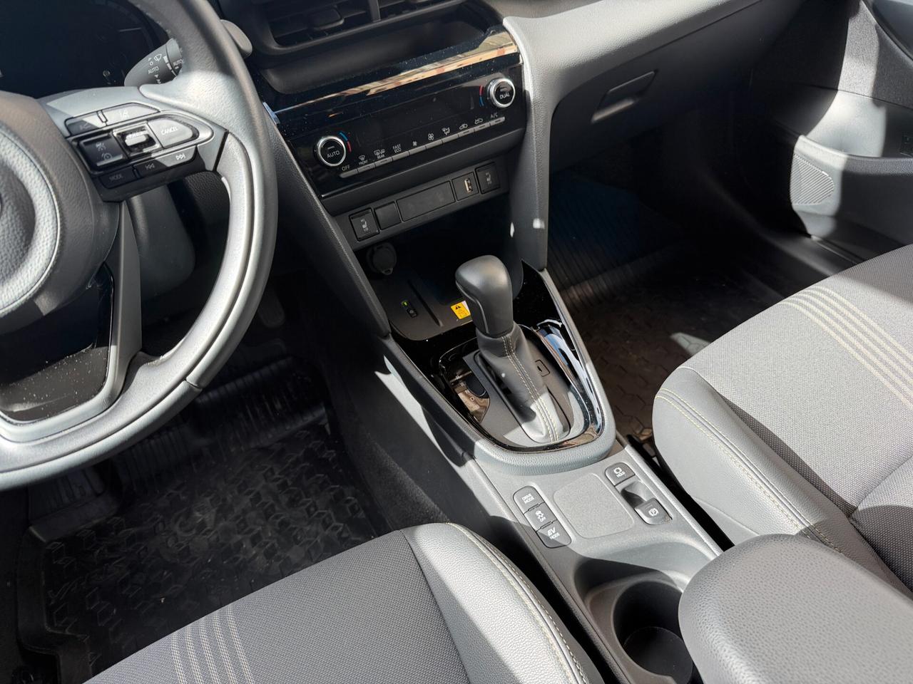 Toyota Yaris Cross 1.5 Hybrid 5p. E-CVT AWD-i Adventure
