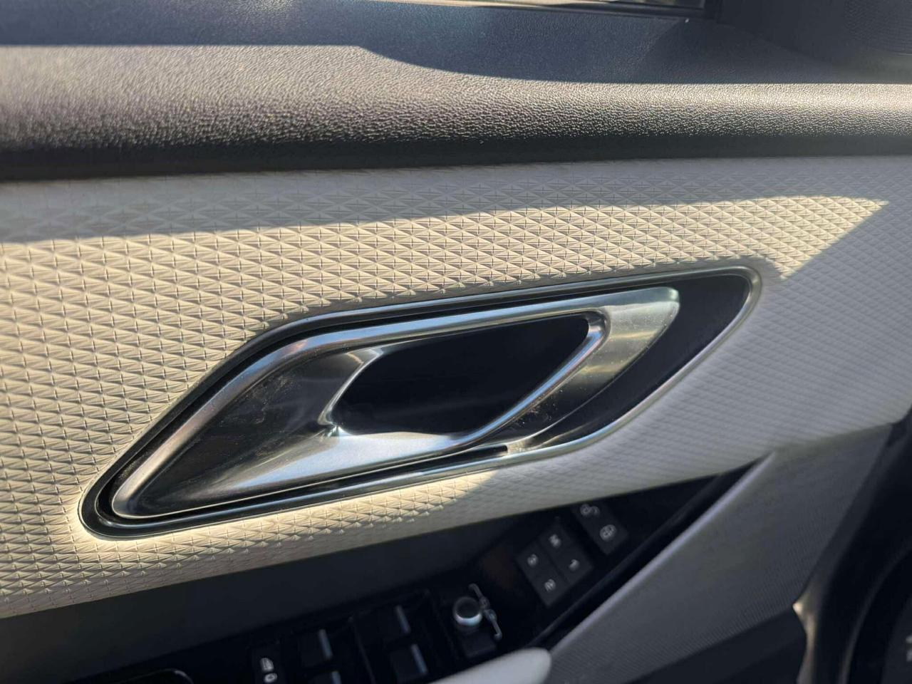 Land RR Velar 2.0 TD4 180 CV R-Dynamic SE-2018