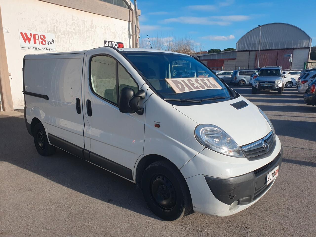 Opel Vivaro 2.0 CDTI 114cv 3 posti 2010