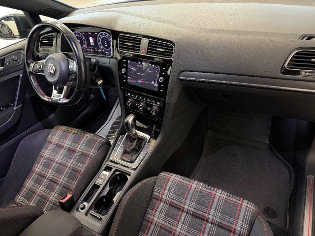 VOLKSWAGEN Golf GTI Performance DSG