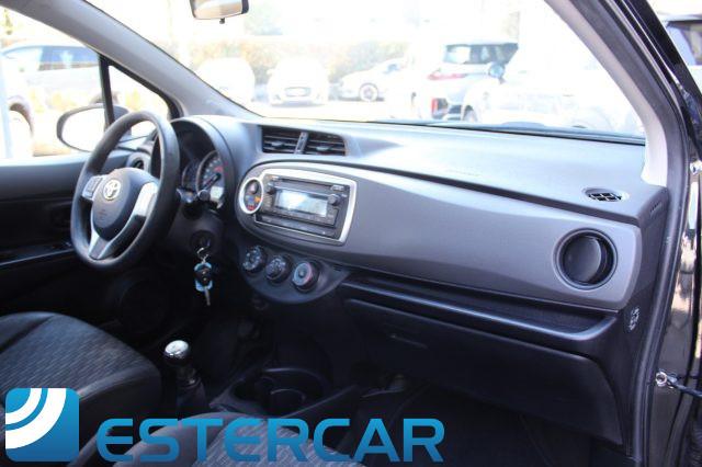 TOYOTA Yaris 1.0 5 porte Active