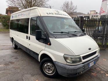 Ford transit 9 posti