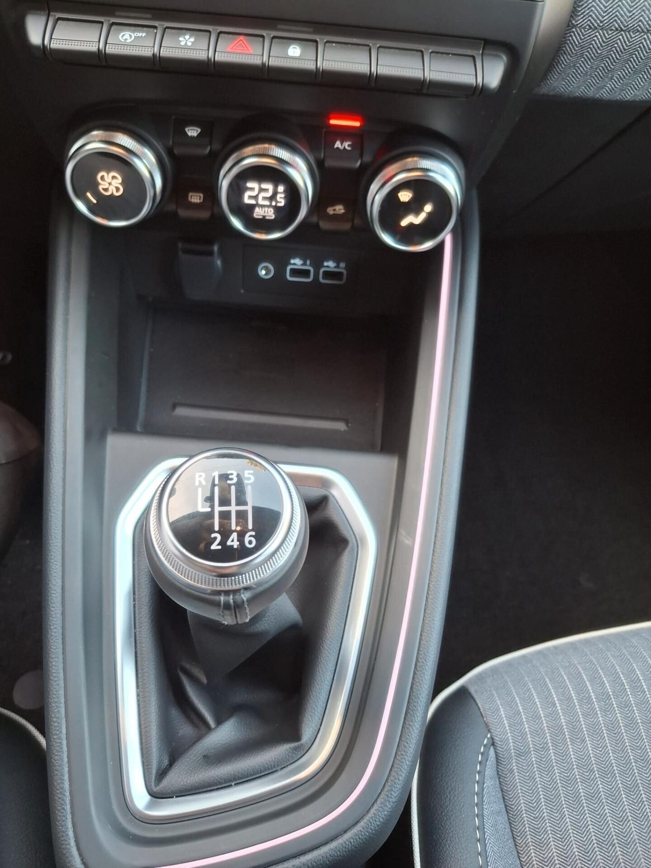 Renault Clio TCe 90 CV 5 porte Techno