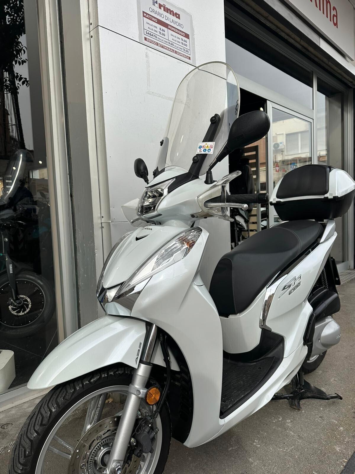Honda SH 300 BIANCO PERLATO