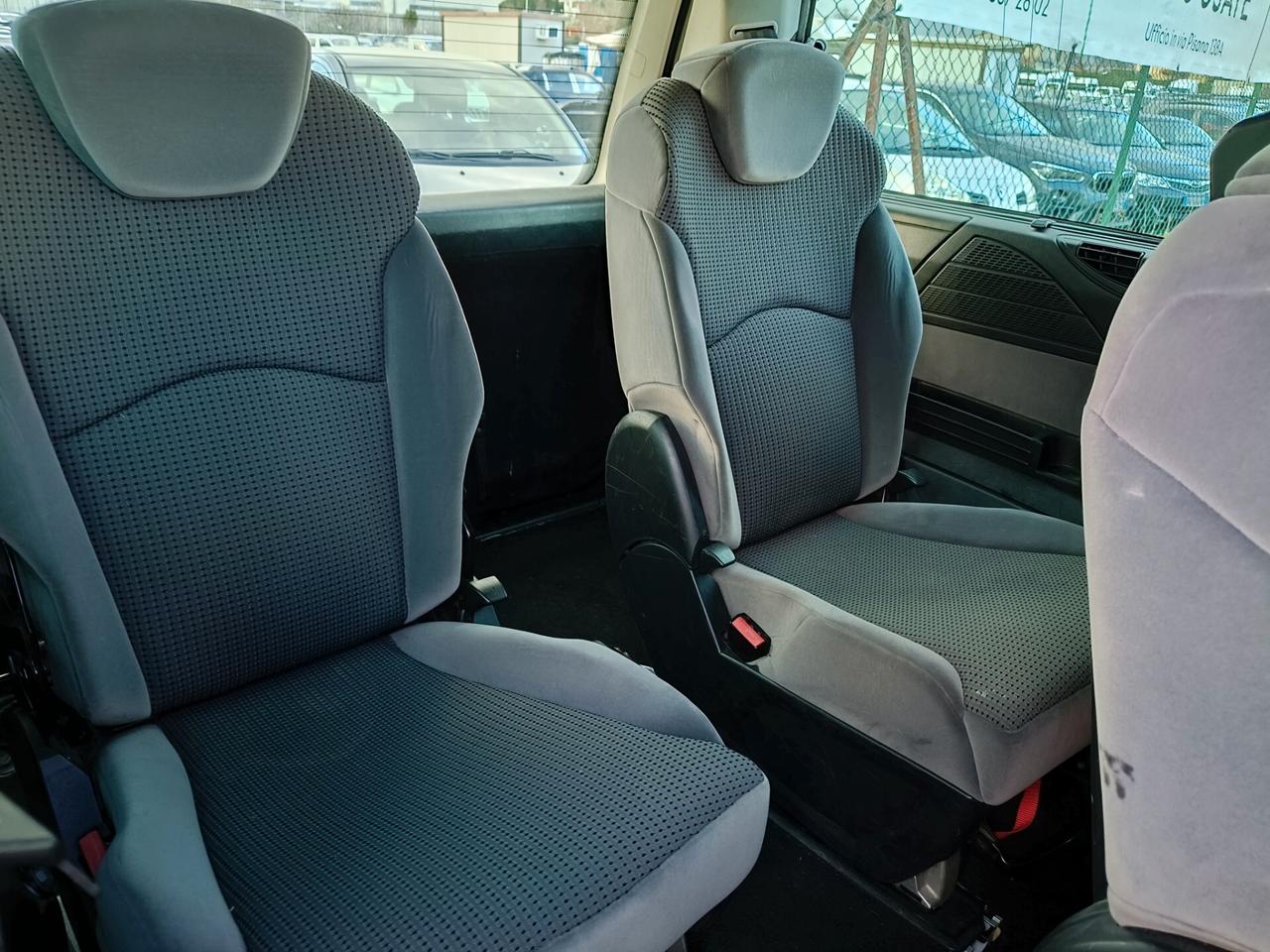 Peugeot 807 2.0 HDi - 7 posti