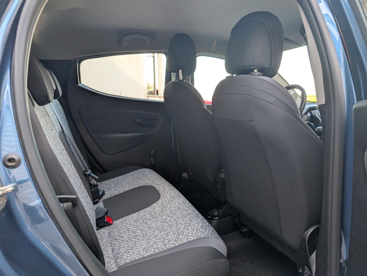 Lancia Ypsilon 1.0 FireFly S&S Hybrid 2022