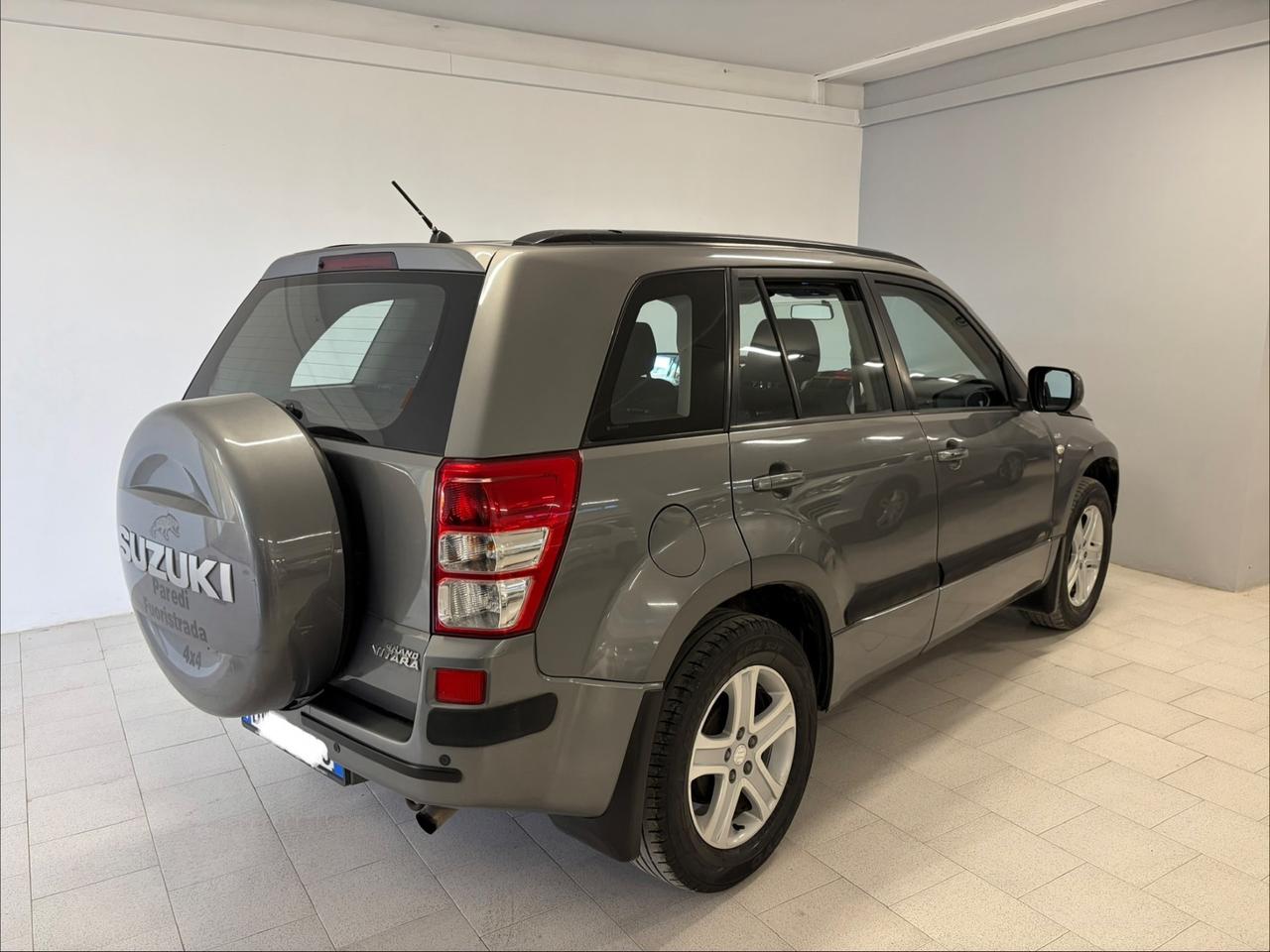 Suzuki Grand Vitara 1.9 DDiS 5 porte Executive 4x4
