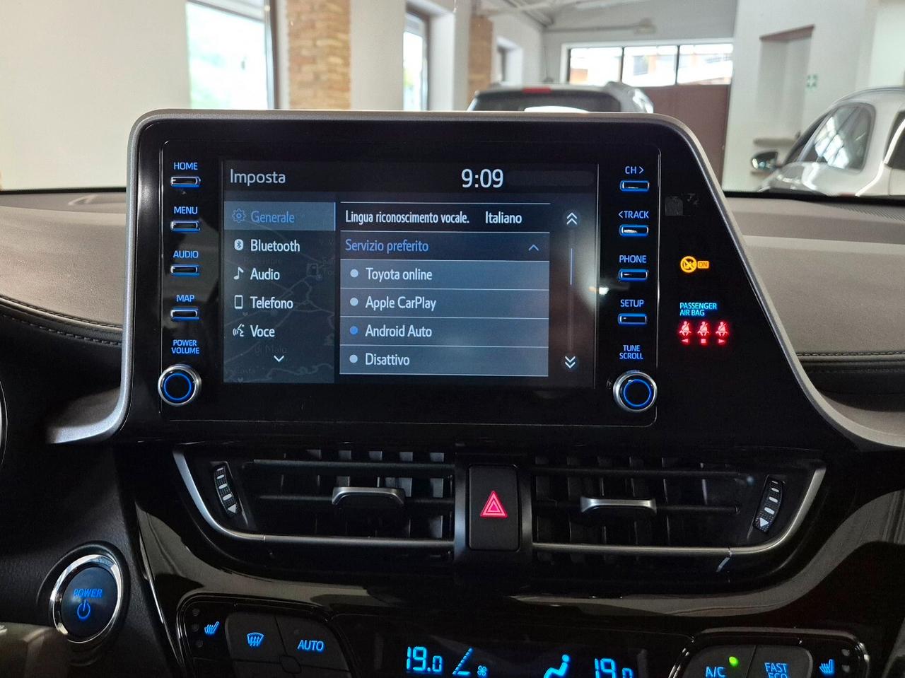 Toyota C-HR 1.8 Hybrid E-CVT Business