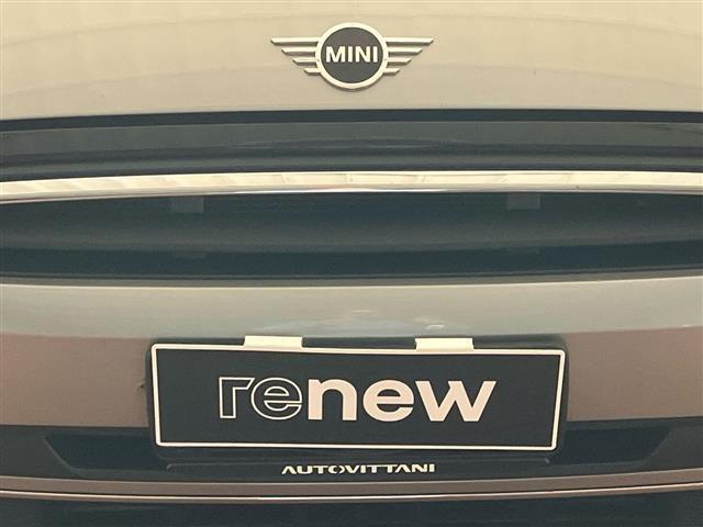 MINI Mini 5 Porte 1.5 Twin Power Turbo Cooper Essential