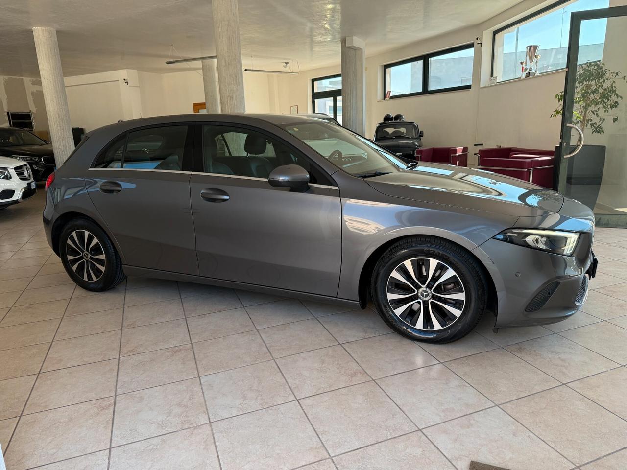Mercedes-benz A 180 d Automatic Business Extra Pelle CarPlay FullLed Navi RetroCam