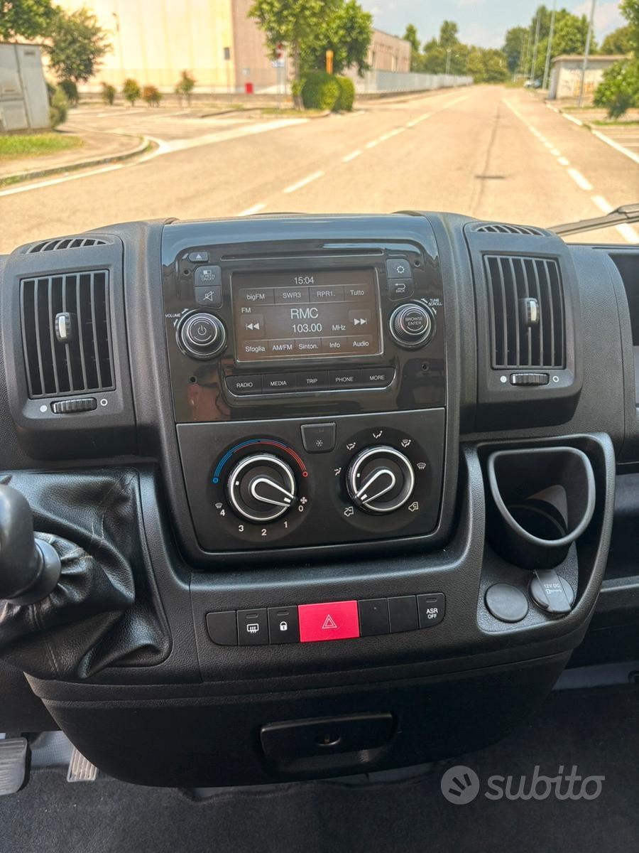 Peugeot Boxer furgone cassonato fisso 7 posti