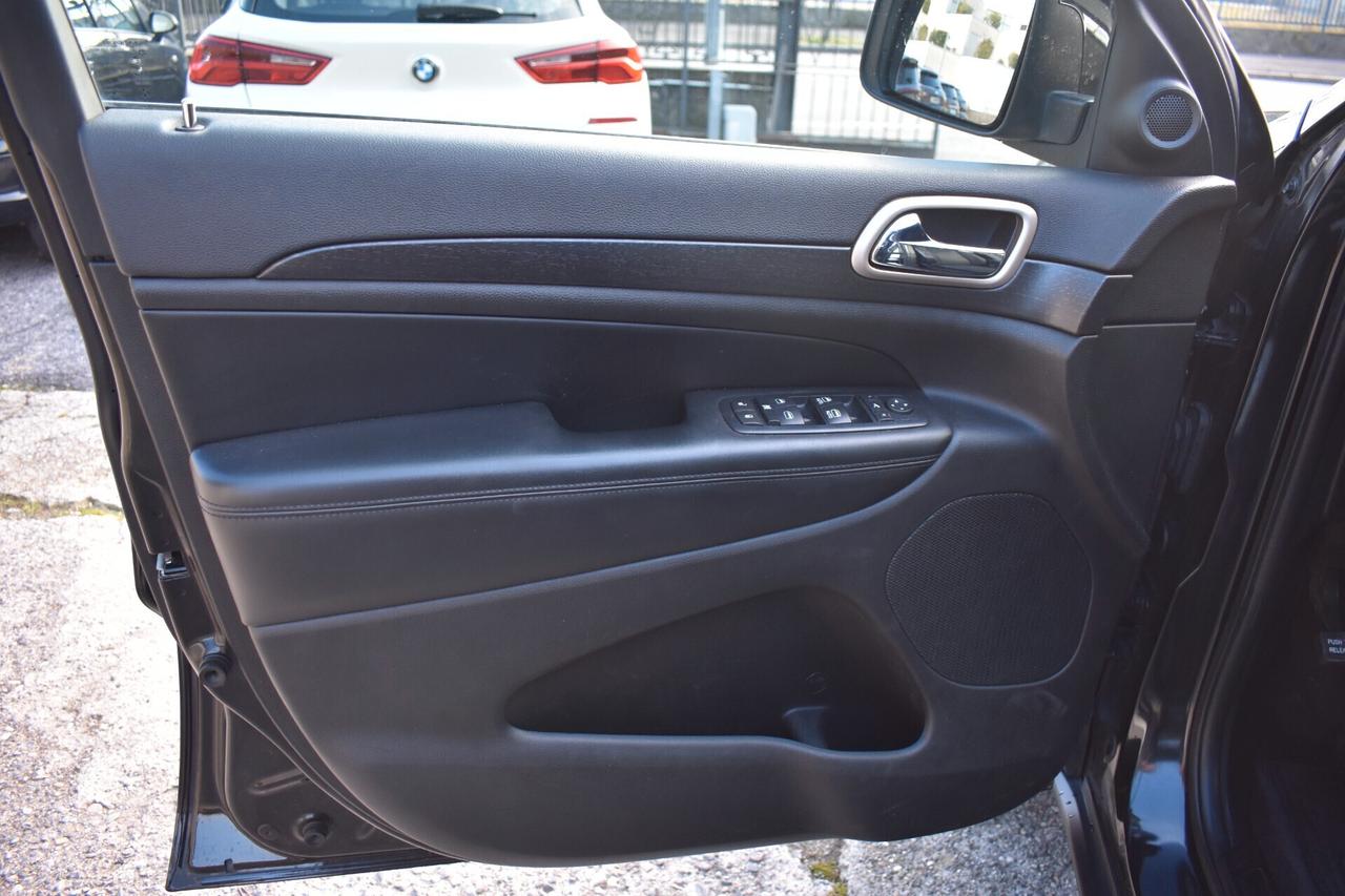 Jeep Grand Cherokee 3.0 V6 Crd Cambio Aut. 4x4 Awd