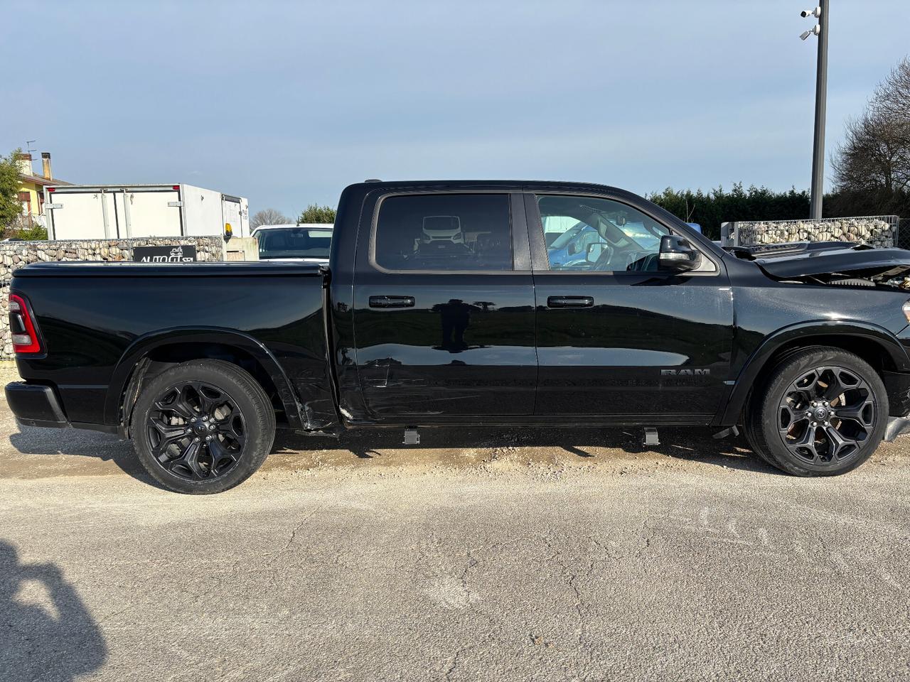 Dodge RAM 1500 LIMITED 5.7 EMI V8