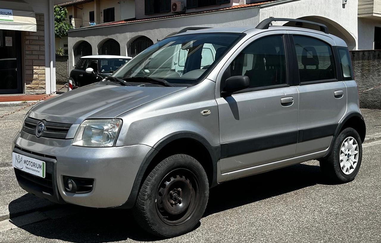 Fiat Panda 4x4 1.2cc climbing