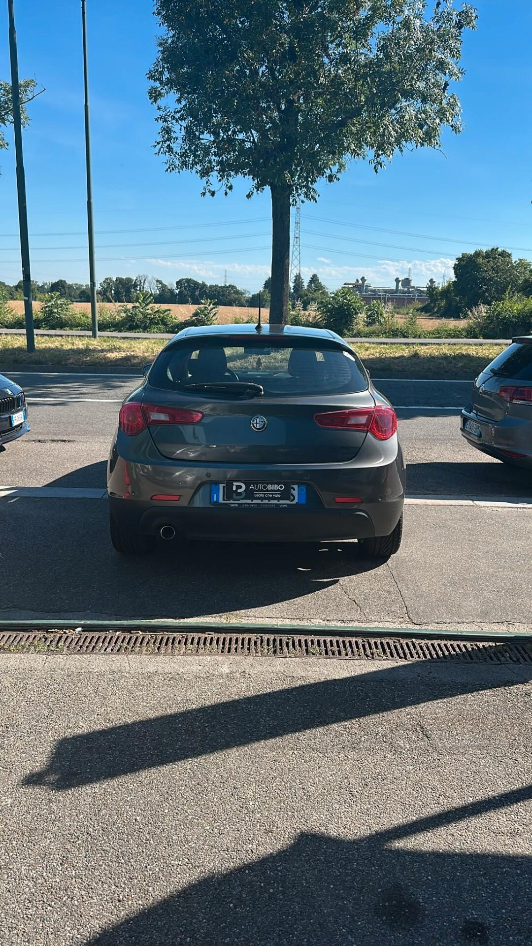 Alfa Romeo Giulietta 1.6 JTDm-2 105 CV Distinctive
