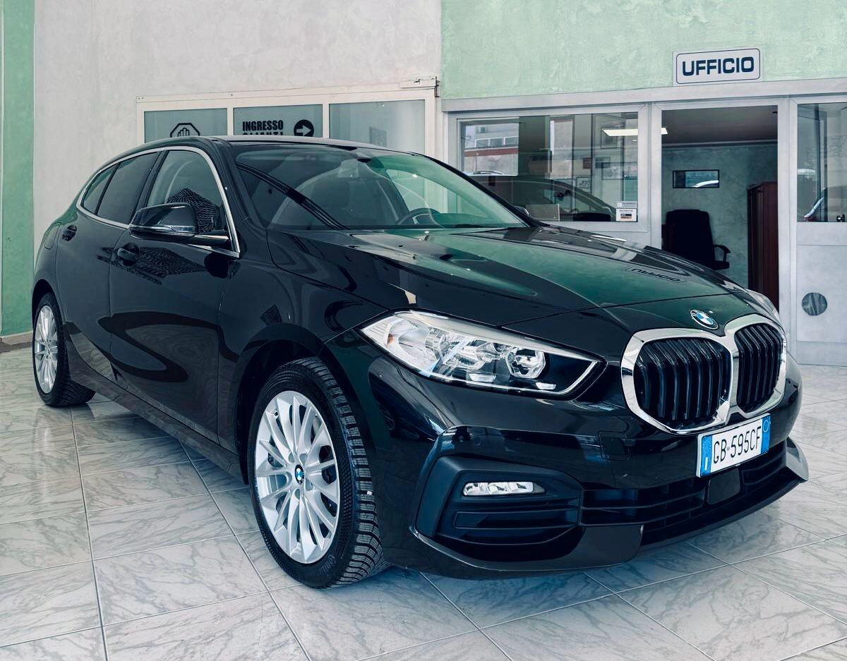 Bmw 118 118d 5p. Business Advantage