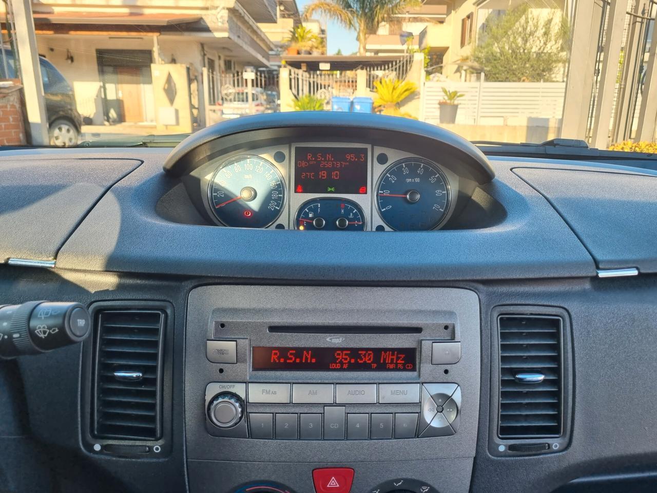 Lancia MUSA 1.3 Mjt 95 CV Gold - 2011