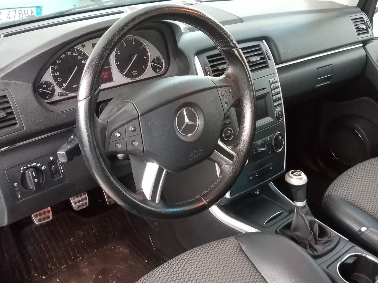 MERCEDES CL. B 1.7cc. Benz.