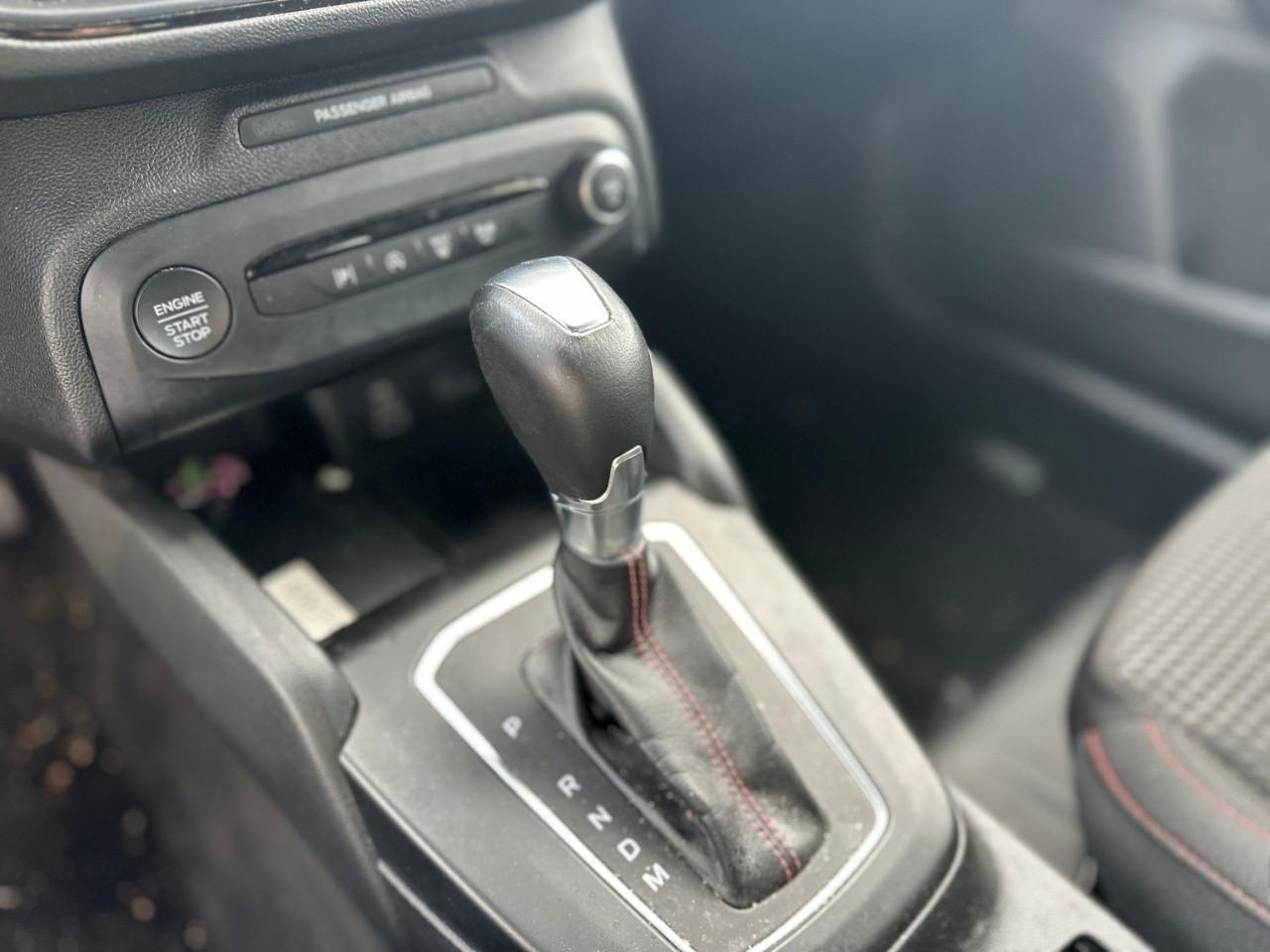 FORD Focus V 2022 SW - Focus SW 1.0 ecoboost h ST-Line Design 125cv powershift