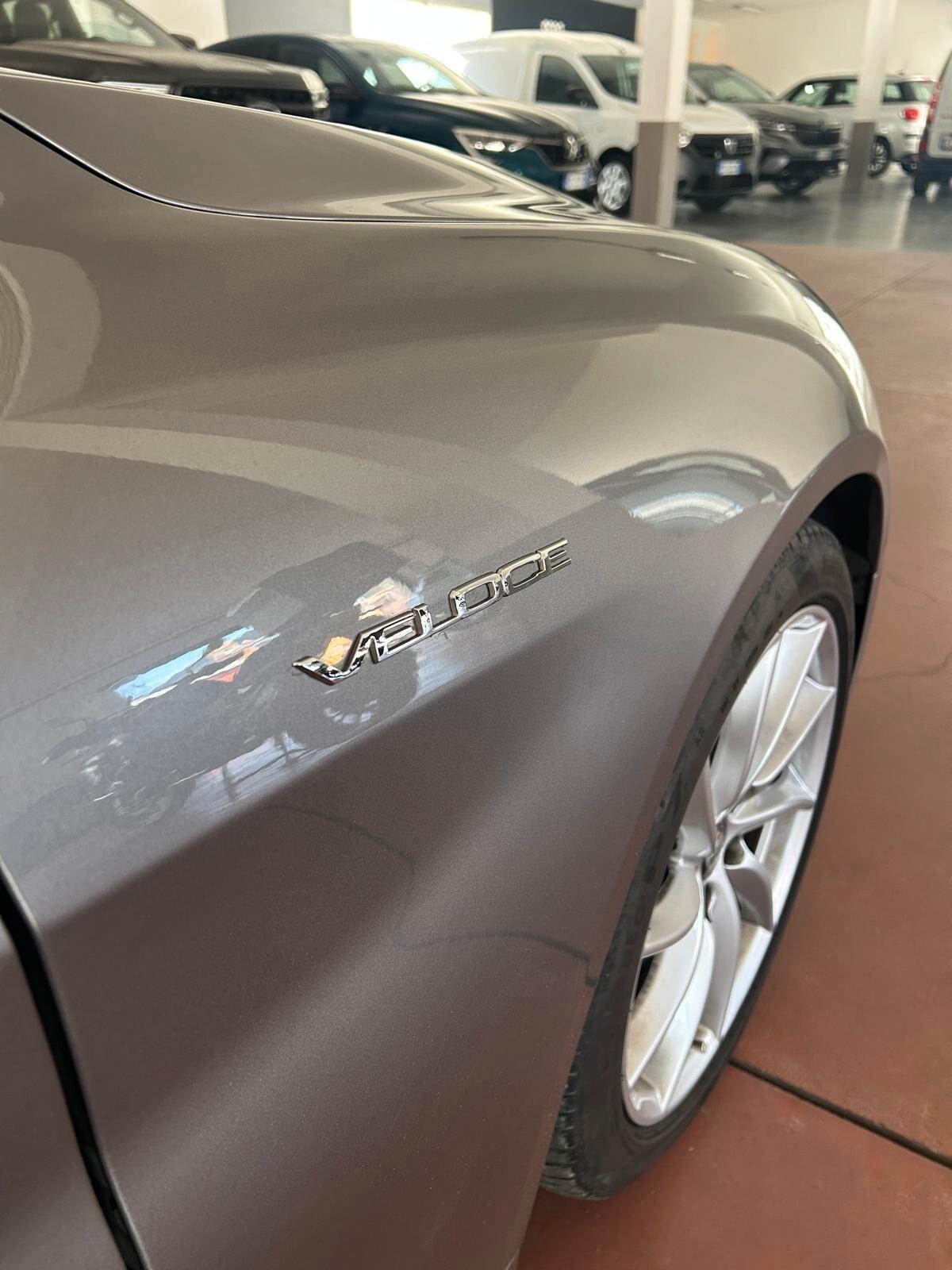 Alfa Romeo Giulia 2.2 Turbodiesel 210 CV AT8 AWD Q4 Veloce