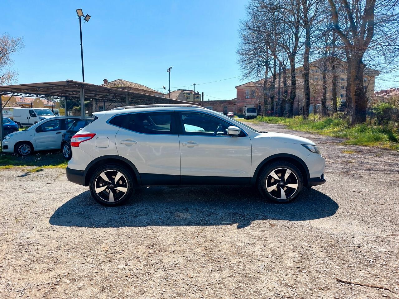 Nissan Qashqai 1.5 dCi 110CV N-Connecta - 2017