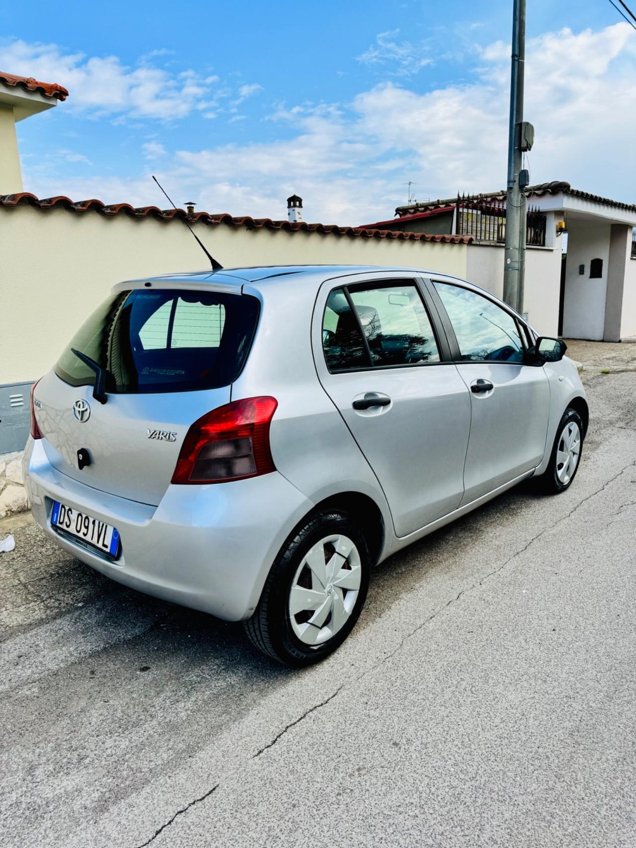 Toyota Yaris 1.0 unico proprietario