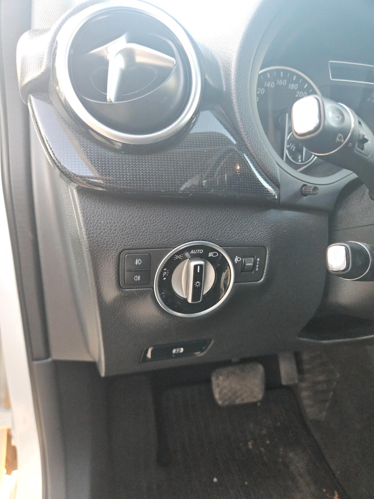 Mercedes-benz B 180 B 180 CDI Automatic Premium