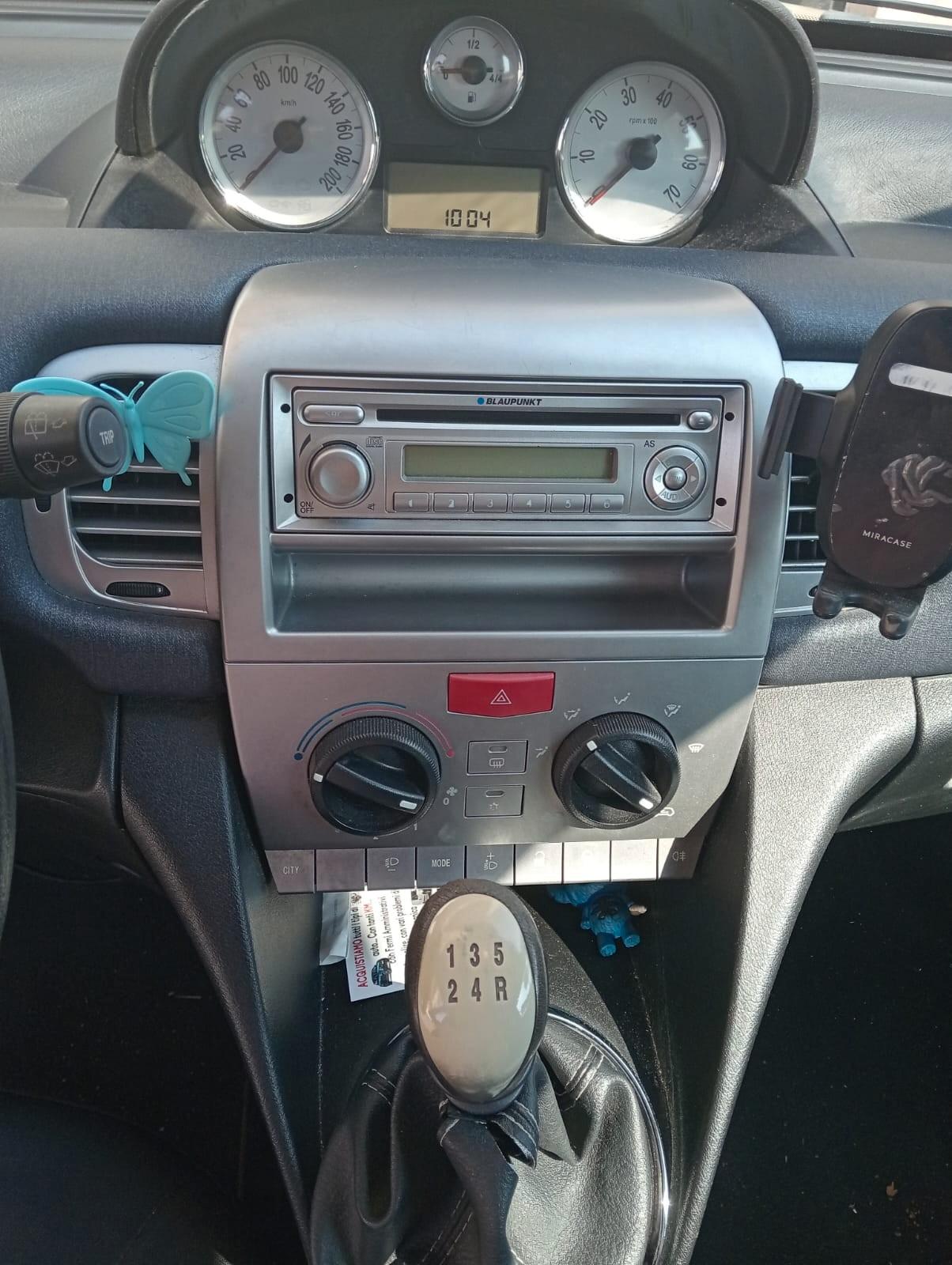 Lancia Ypsilon 1.2 60 CV