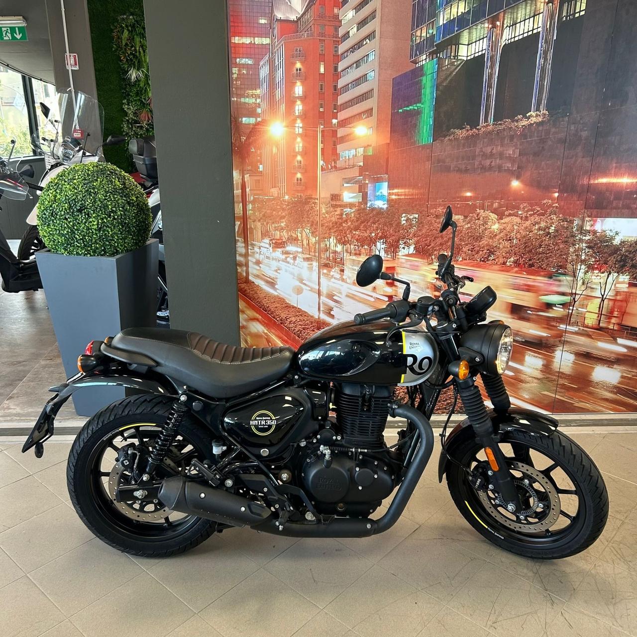 Royal Enfield HNTR 350