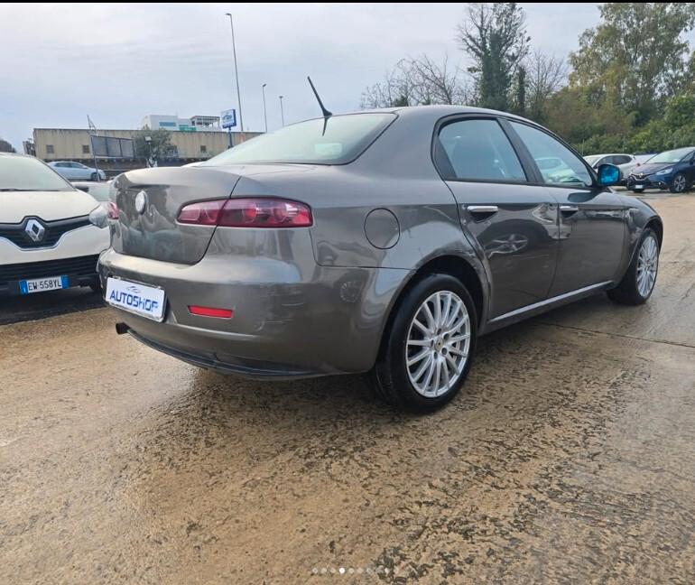 Alfa Romeo 159 1.9 JTDm 16V TI