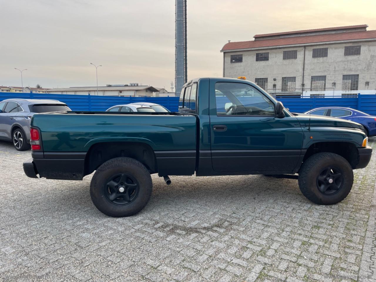 DODGE RAM PICK-UP 4X4