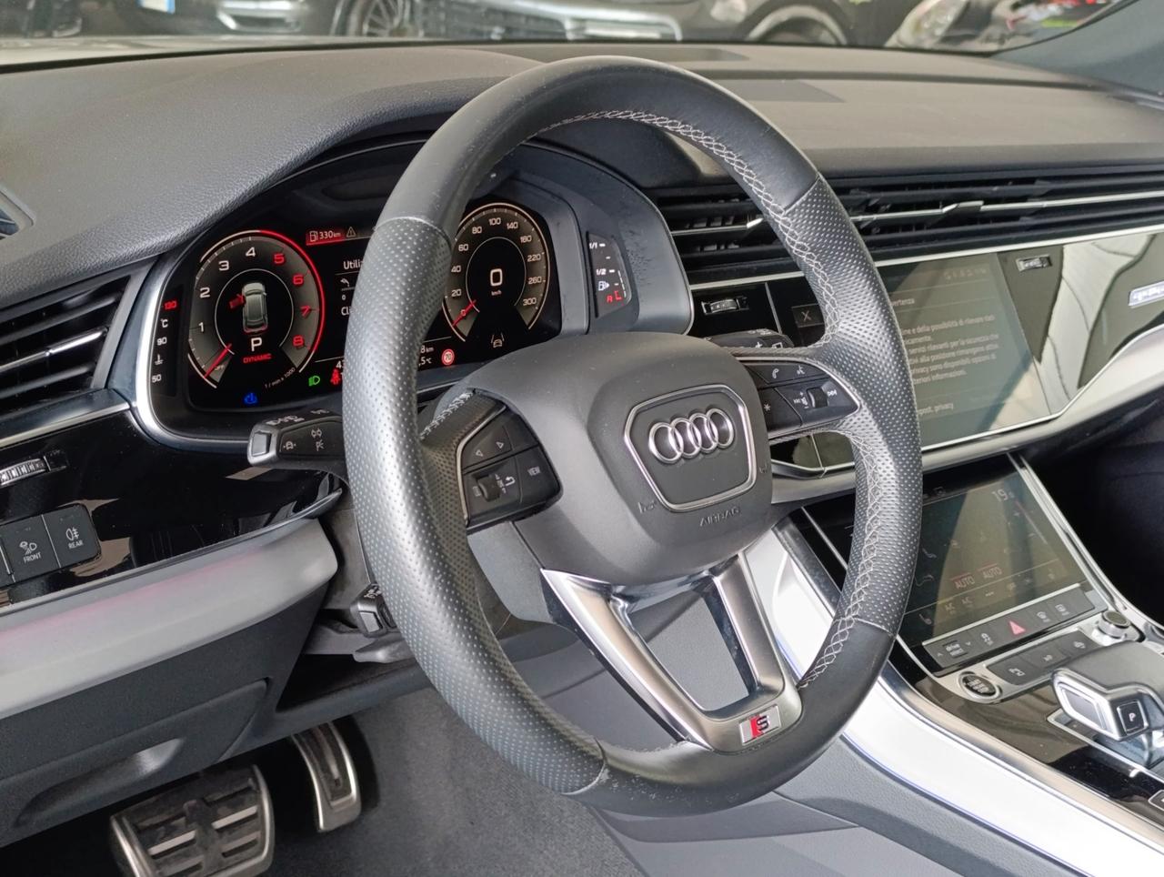 Audi Q8 55 3.0 tfsi mhev Sport quattro tiptronic