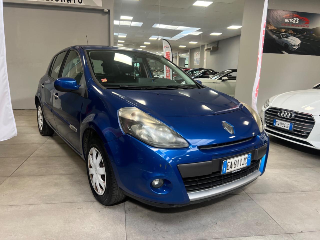 Renault Clio 1.2 16V 5 porte Dynamique 75CV Navi