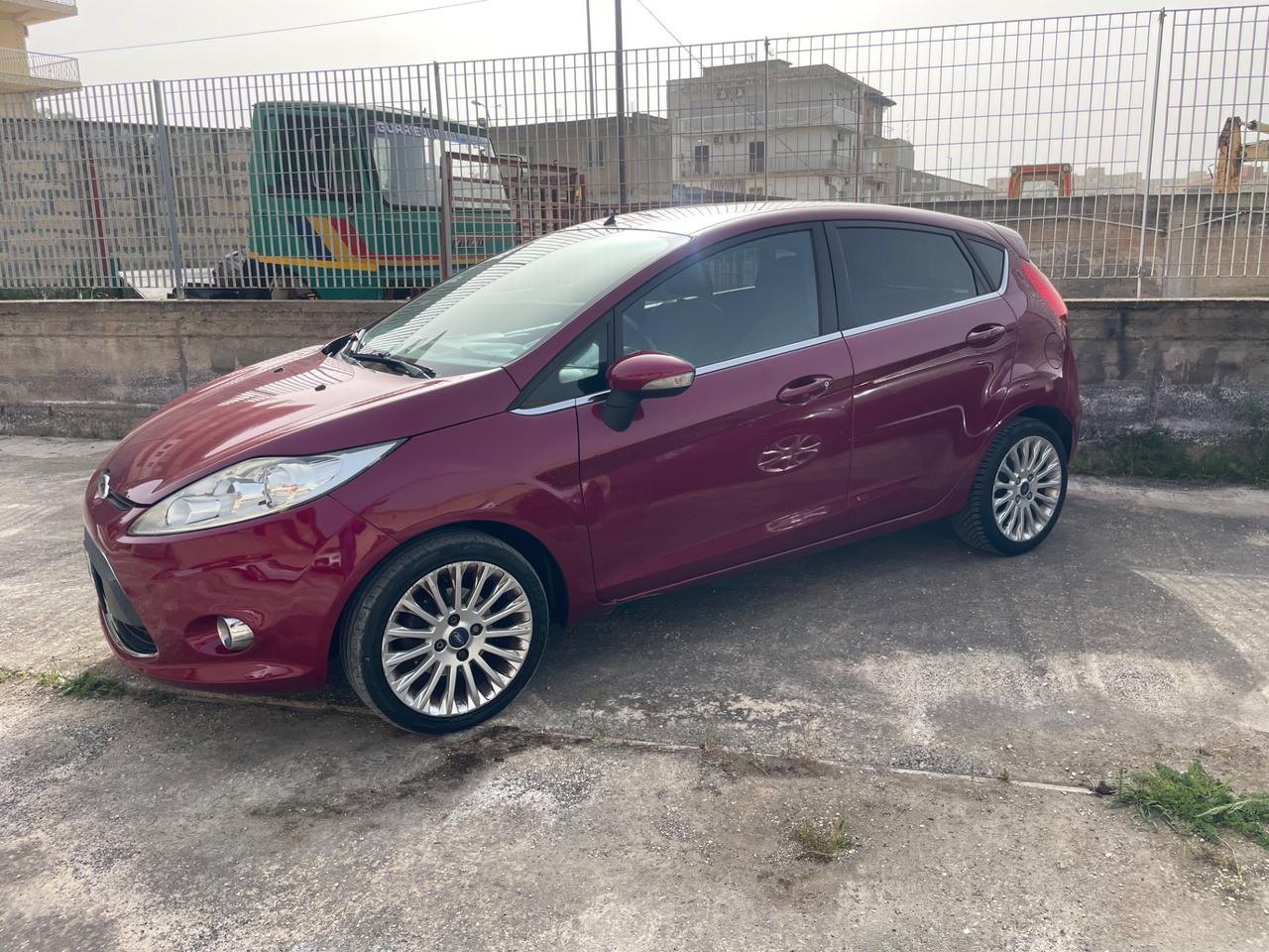 Ford Fiesta 1.2 82 CV 5 porte Titanium