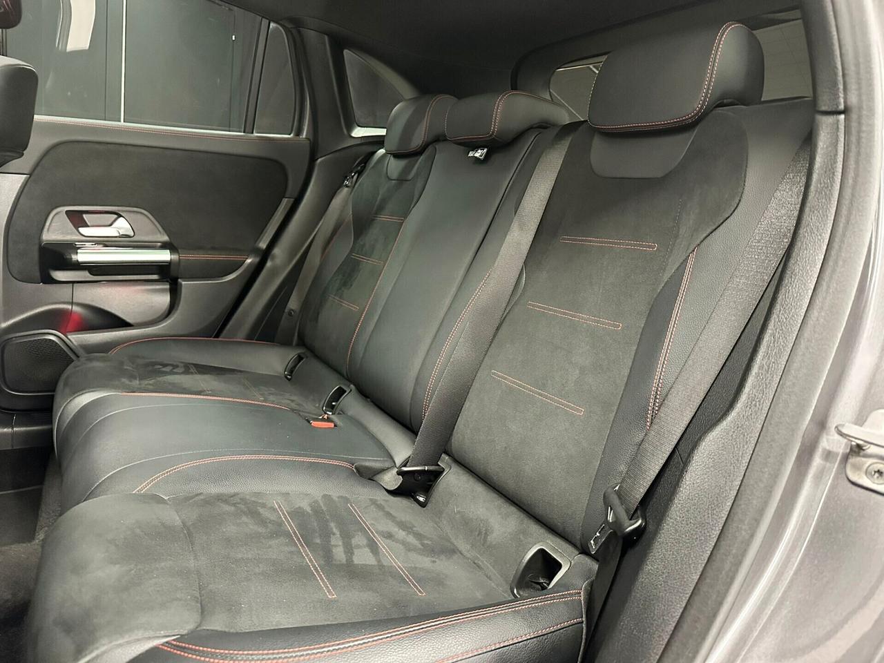 Mercedes GLA 220d 190 CV 4Matic Night Edition 2024