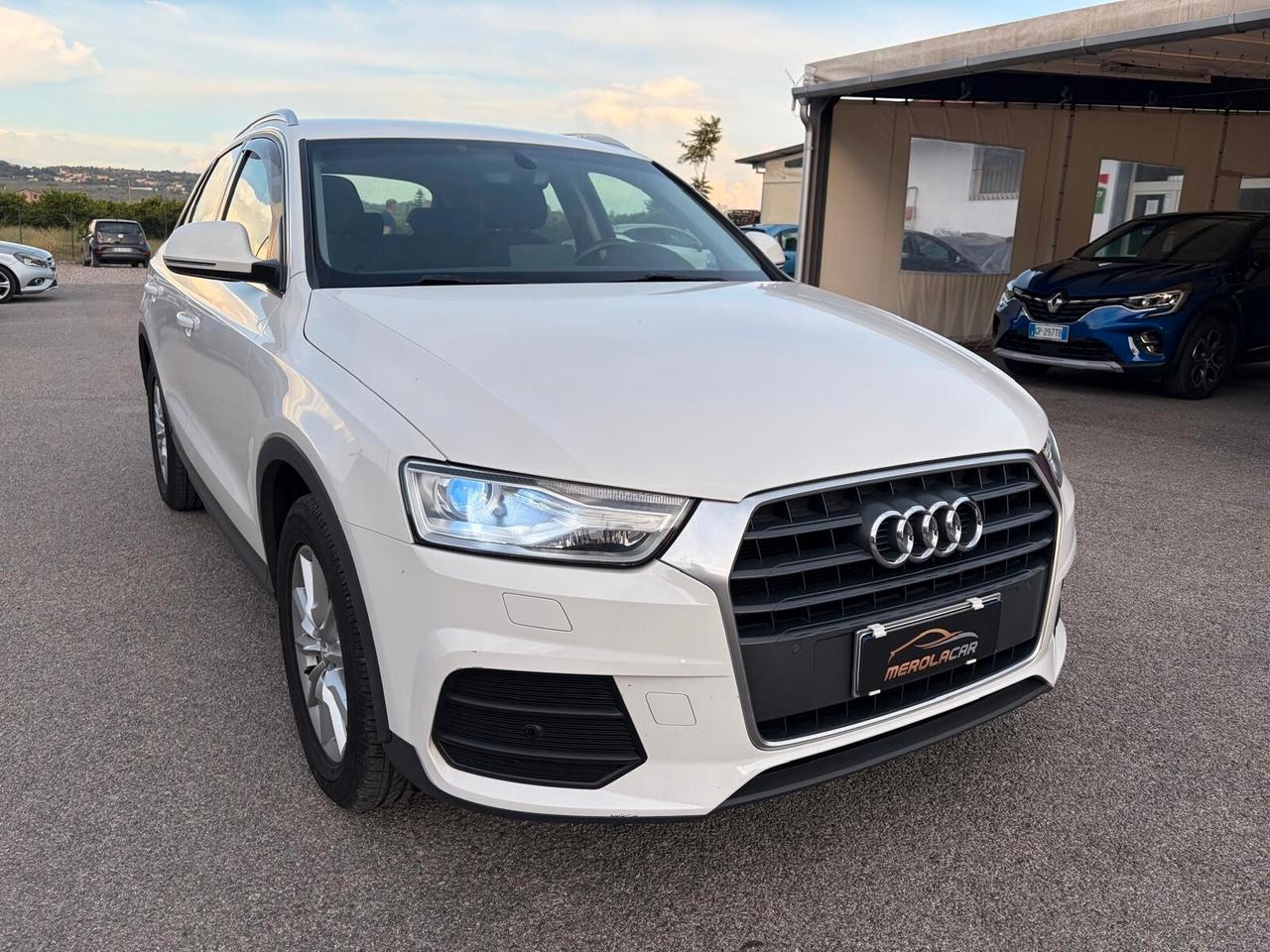 Audi Q3 2.0 TDI 120 CV Business