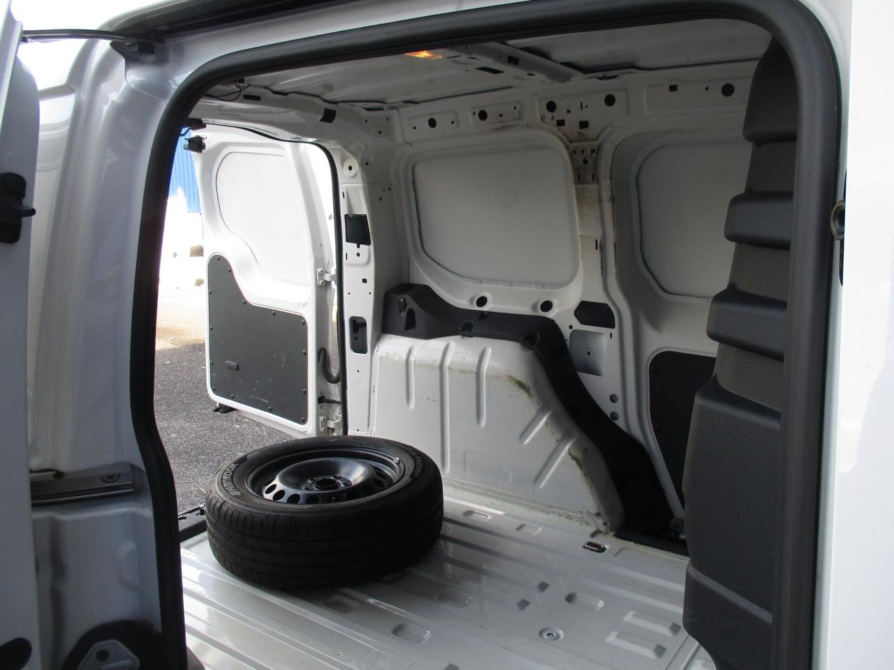 VOLKSWAGEN CADDY 2000 TDI 4x4 122 cv