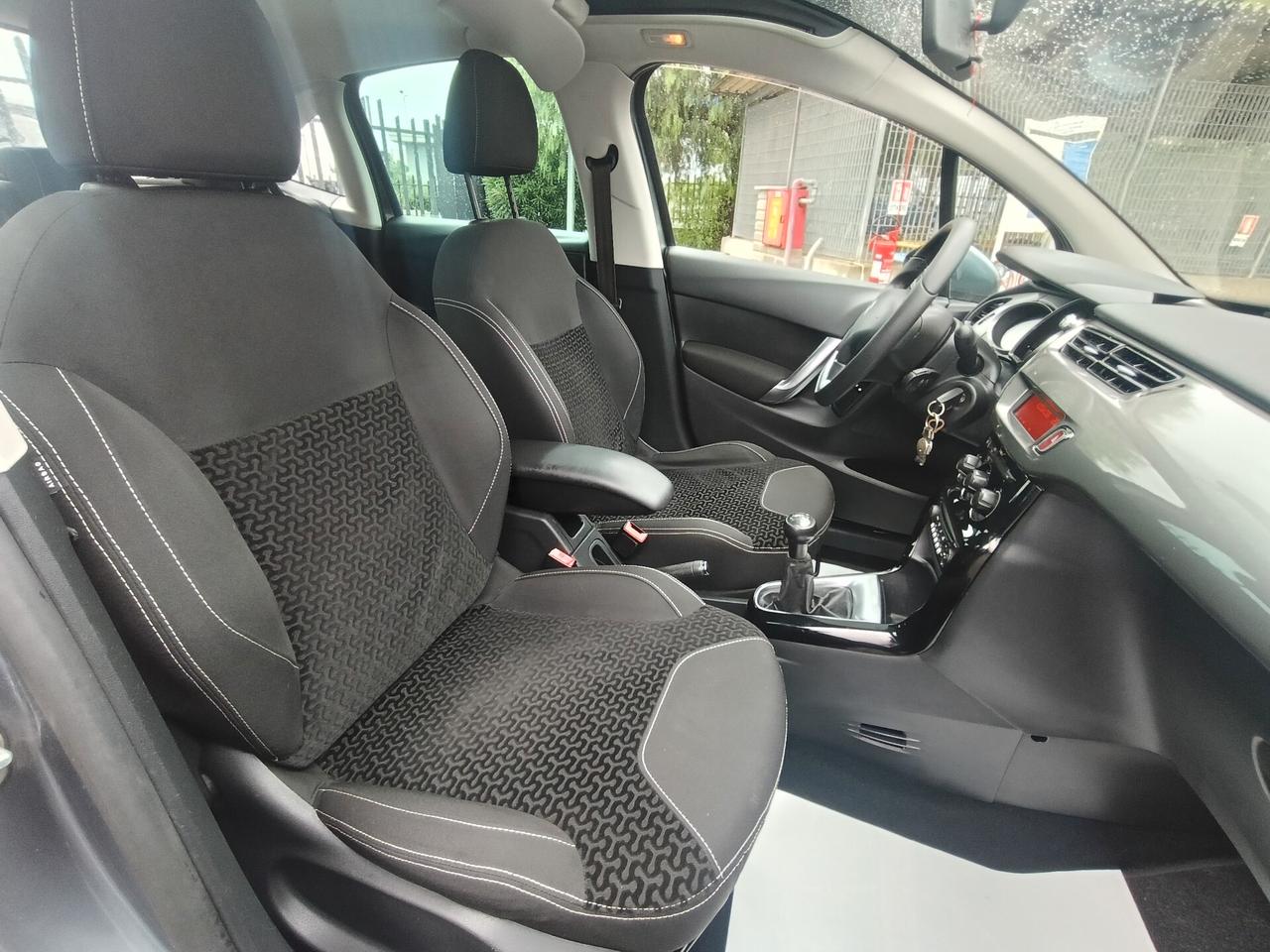Citroen C3 1.1 Exclusive GPL fino al 2023 uni proprietario
