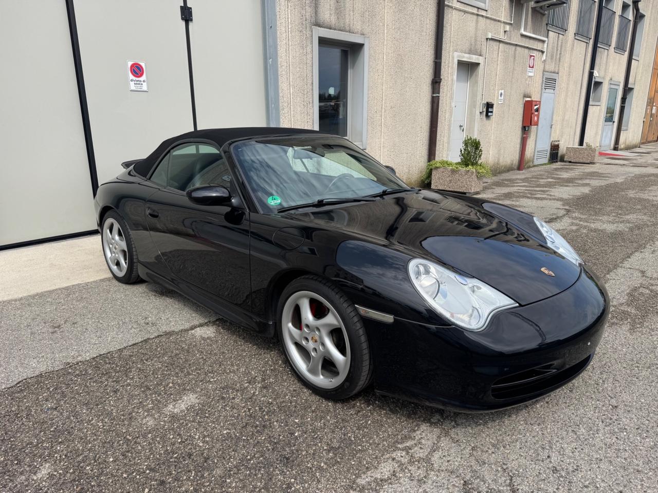 Porsche 911 Carrera Cabriolet