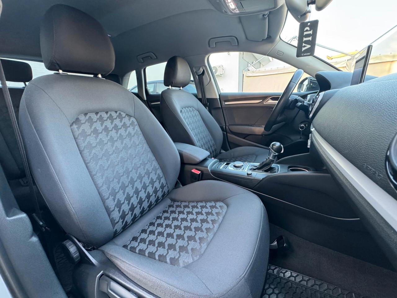 Audi A3 SPB 1.6 TDI S tronic S-Line